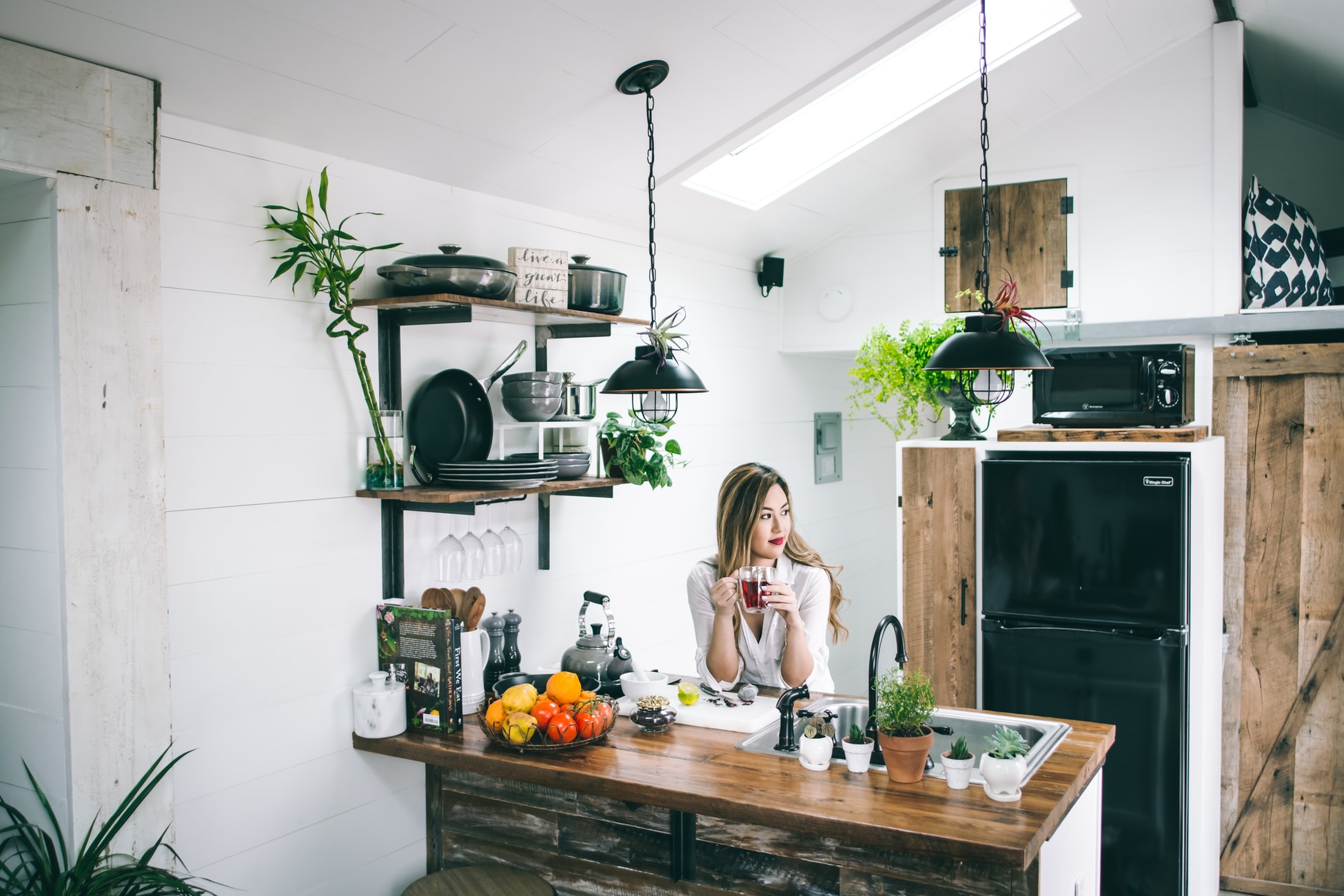 girl on the kitchen