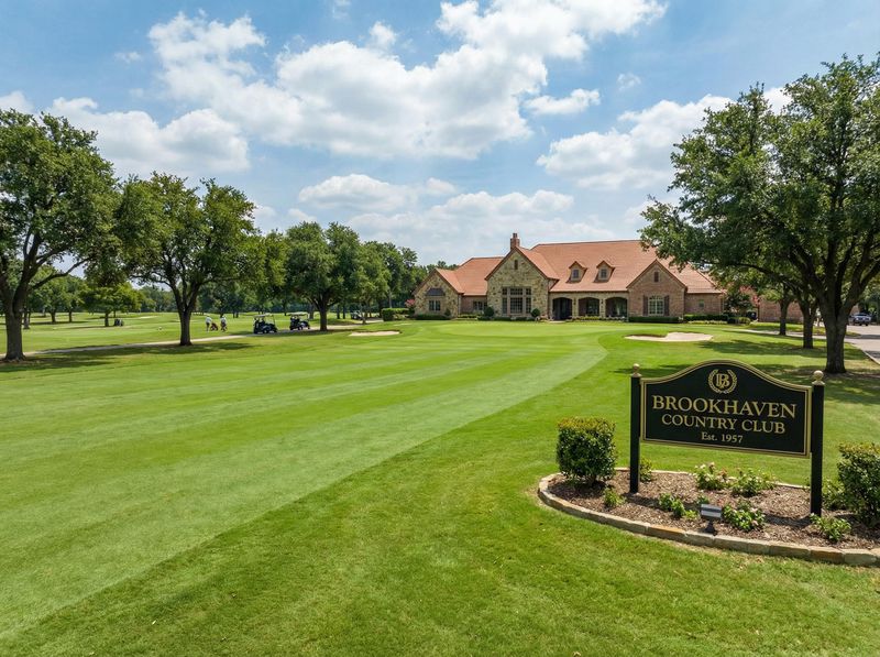 Brookhaven Country Club lush golf course view